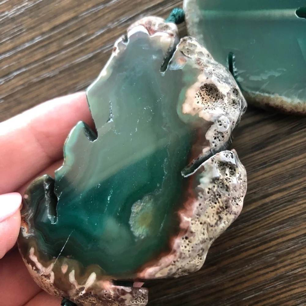 semiprecious stone green agathe